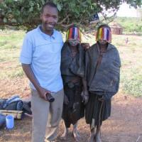 Joram with young girls